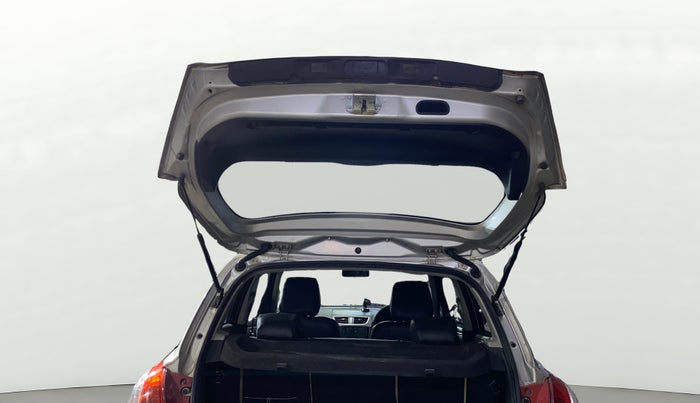 2013 Maruti Swift VXI, Petrol, Manual, 73,470 km, Boot Door Open