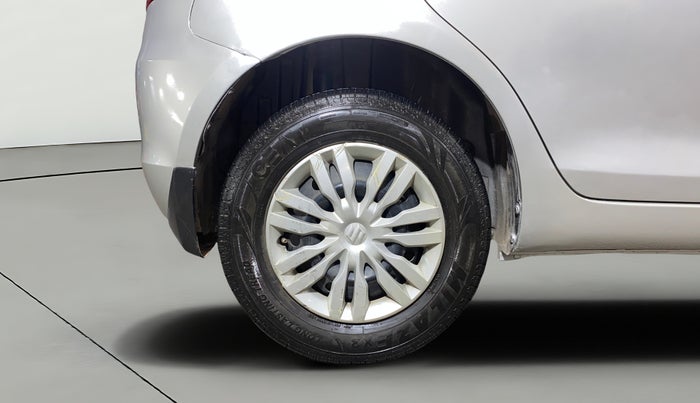 2013 Maruti Swift VXI, Petrol, Manual, 1,06,648 km, Right Rear Wheel