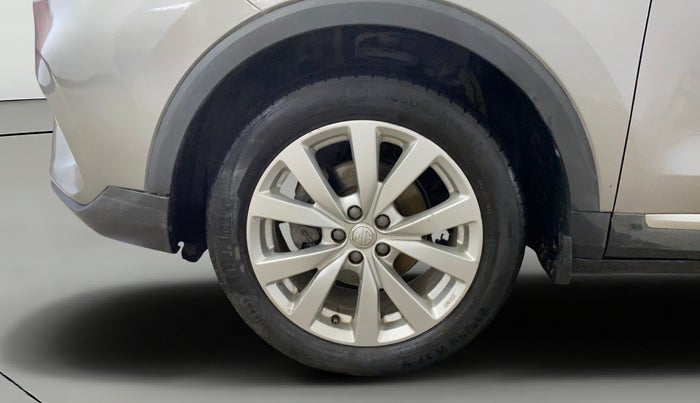 2022 MG ASTOR SUPER EX 1.5 MT, CNG, Manual, 71,103 km, Left Front Wheel