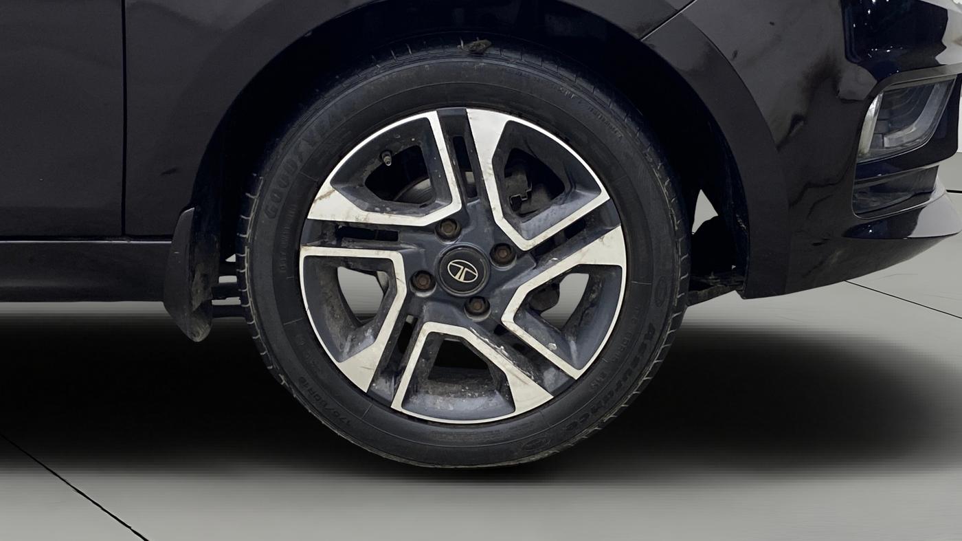 2023 Tata Tiago XZA PLUS PETROL, Petrol, Automatic, 35,768 km, Right Front Wheel