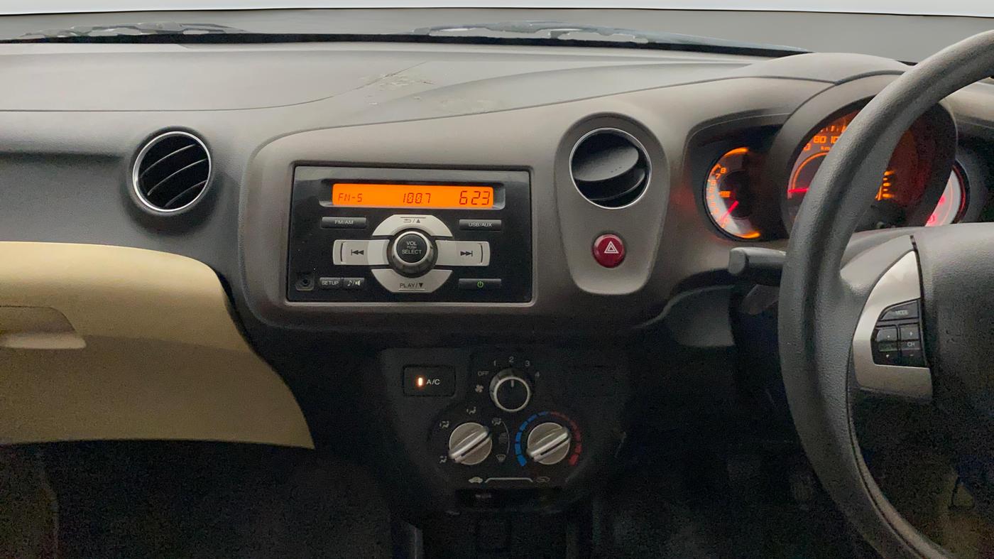 2013 Honda Brio S MT, Petrol, Manual, 73,893 km, Air Conditioner