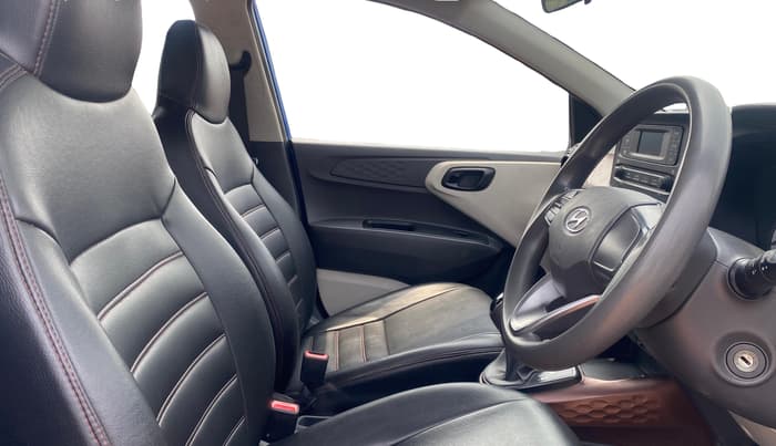 2020 Hyundai AURA S 1.2 AMT, CNG, Automatic, 1,07,451 km, Right Side Front Door Cabin