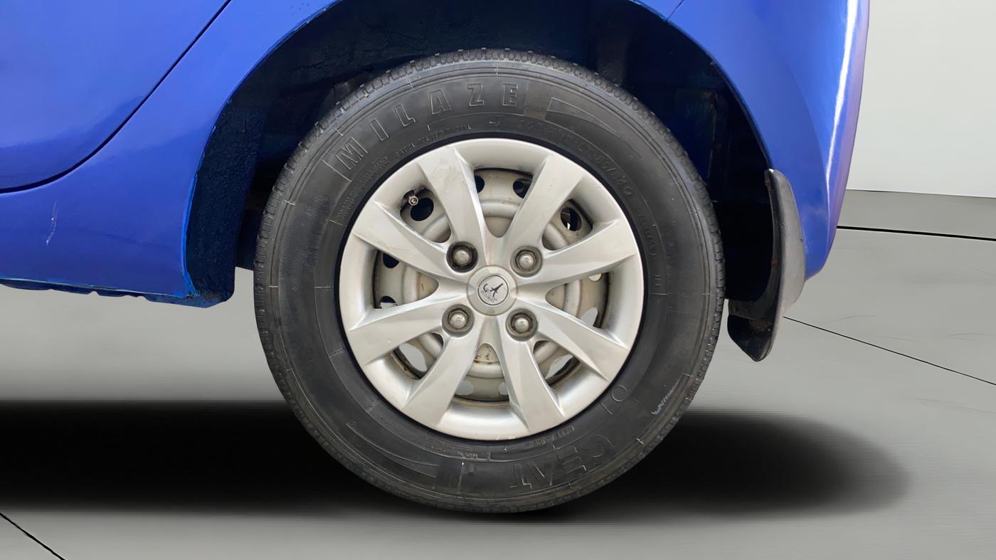 2017 Hyundai Eon ERA +, Petrol, Manual, 52,466 km, Left Rear Wheel