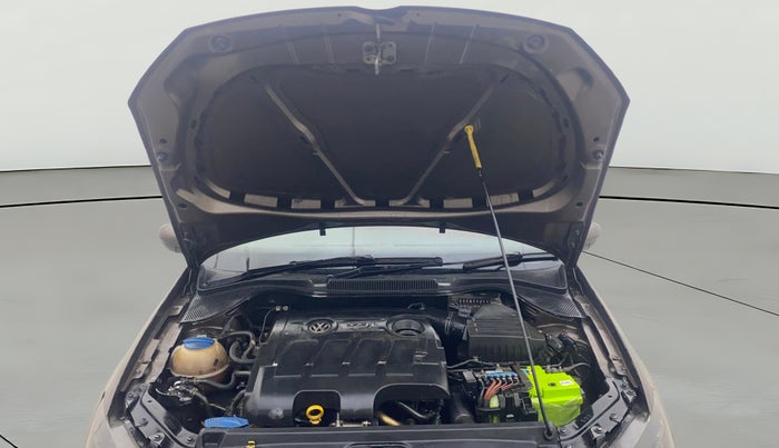 2016 Volkswagen Ameo HIGHLINE1.5L, Diesel, Manual, 1,21,509 km, Open Bonet