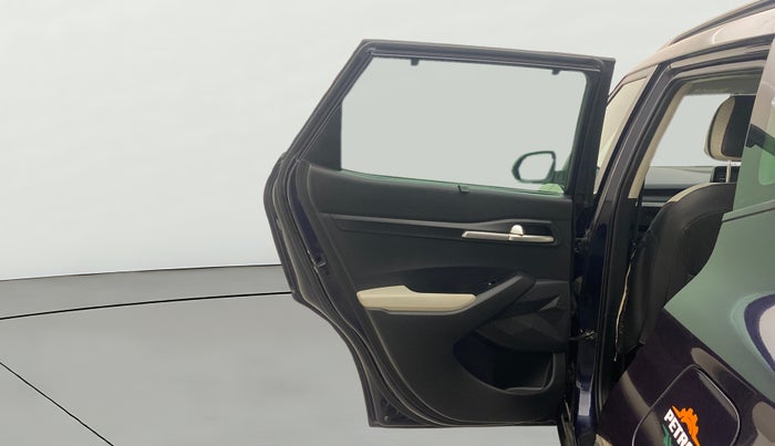 2022 KIA SELTOS HTK PLUS 1.5 IMT, Petrol, Manual, 39,717 km, LHS Rear Door