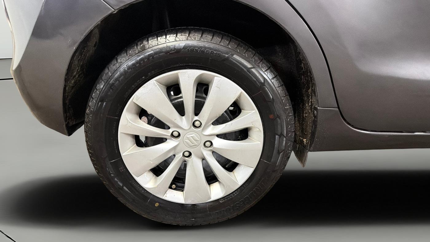 2016 Maruti Baleno DELTA PETROL 1.2, Petrol, Manual, 60,504 km, Right Rear Wheel