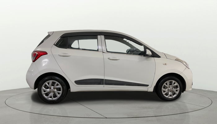 2017 Hyundai Grand i10 MAGNA 1.2 KAPPA VTVT, Petrol, Manual, 48,667 km, Right Side View