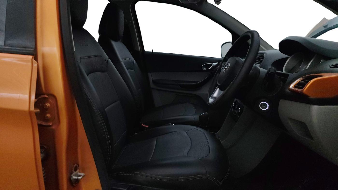 2017 Tata Tiago XZ PETROL, Petrol, Manual, 73,134 km, Right Side Front Door Cabin