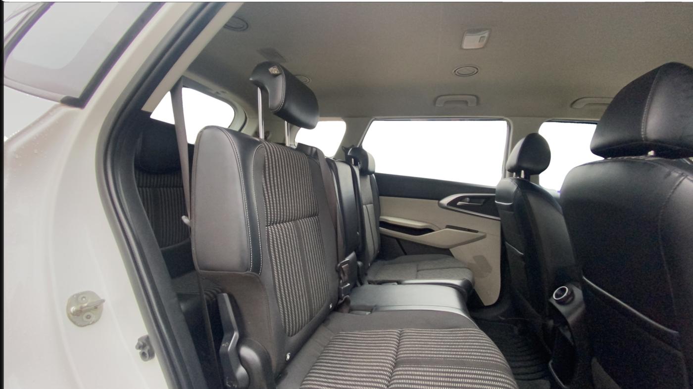 2023 KIA CARENS PRESTIGE 1.5 PETROL 7 STR, Petrol, Manual, 47,620 km, Right Side Rear Door Cabin