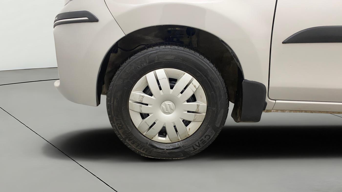 2020 Maruti Alto VXI, Petrol, Manual, 33,279 km, Left Front Wheel