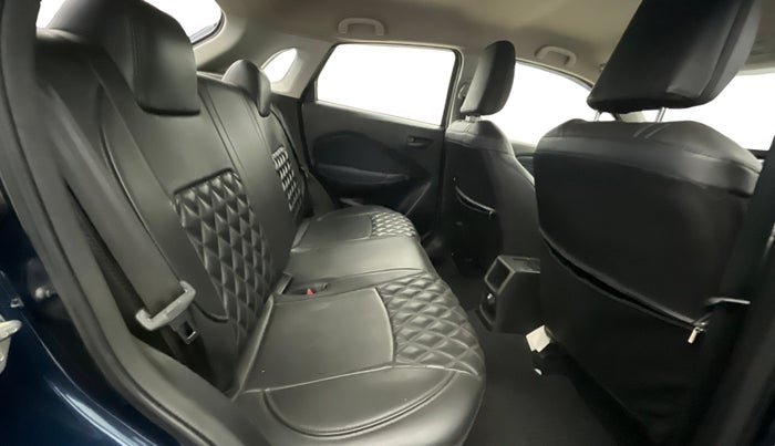 2022 Maruti Baleno DELTA PETROL 1.2, Petrol, Manual, 47,073 km, Right Side Rear Door Cabin