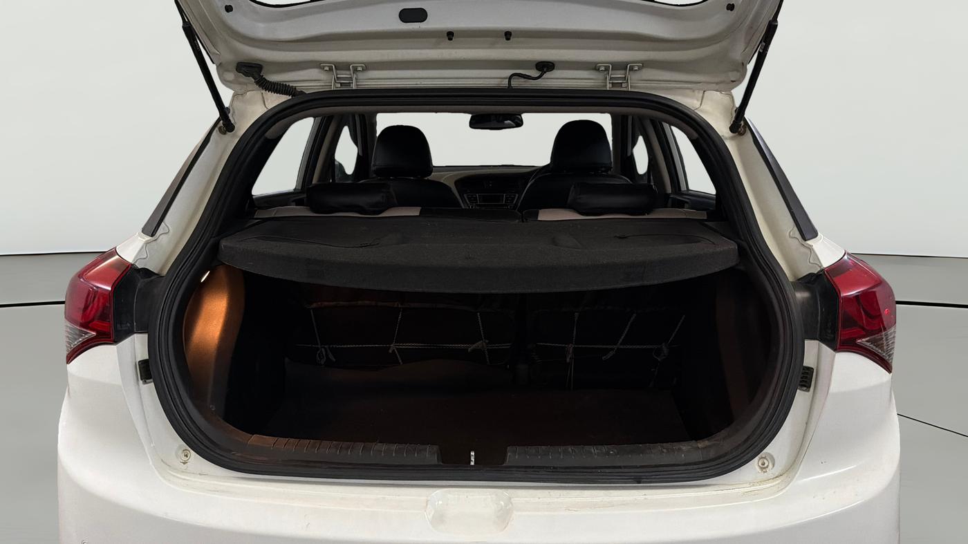2015 Hyundai Elite i20 ASTA 1.2, Petrol, Manual, 49,557 km, Boot Open Zoomed View