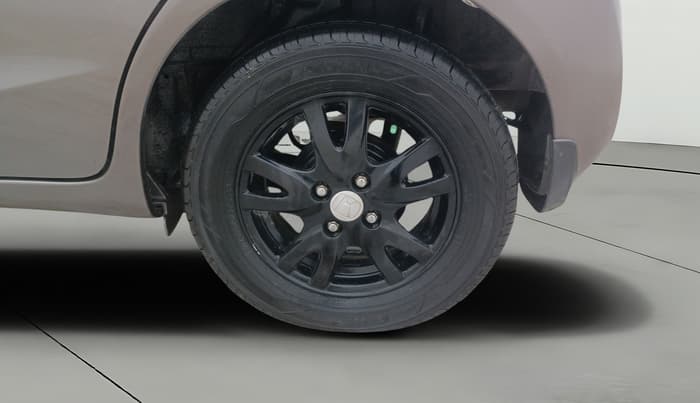 2014 Honda Brio VX AT, Petrol, Automatic, 75,518 km, Left Rear Wheel