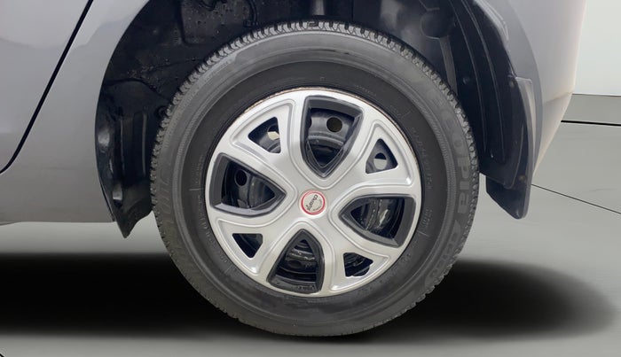 2020 Tata ALTROZ XE PETROL, Petrol, Manual, 26,151 km, Left Rear Wheel