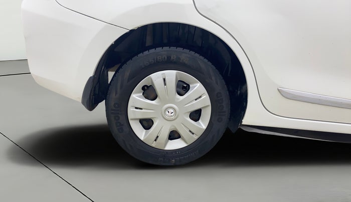 2018 Maruti Dzire VXI AMT, CNG, Automatic, 1,46,610 km, Right Rear Wheel