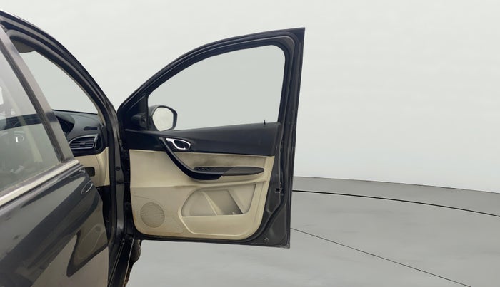 2022 Tata TIGOR XZ PLUS CNG, CNG, Manual, 10,730 km, RHS Front Door