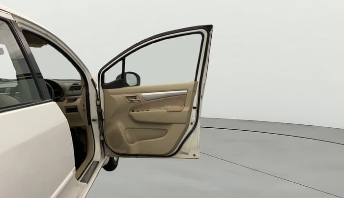 2013 Maruti Ertiga VXI, Petrol, Manual, 92,967 km, RHS Front Door