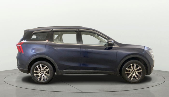 2021 Mahindra XUV700 AX7 Petrol MT 7 STR, Petrol, Manual, 88,529 km, Right Side View