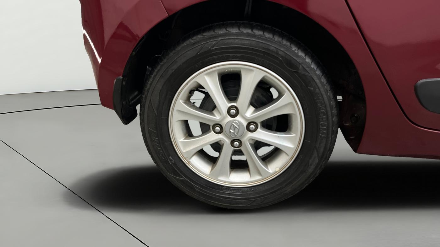 2016 Hyundai Grand i10 ASTA AT 1.2 KAPPA VTVT, Petrol, Automatic, 60,647 km, Right Rear Wheel