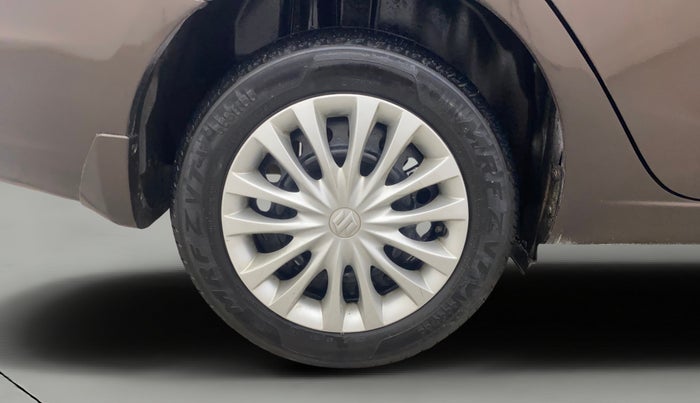 2016 Maruti Ciaz VXI+, Petrol, Manual, 89,193 km, Right Rear Wheel