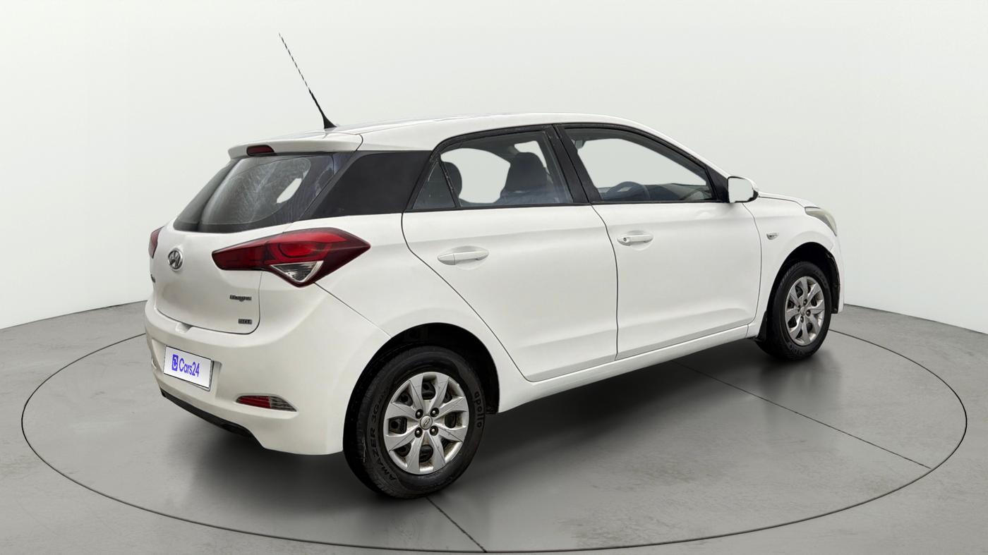 2015 Hyundai Elite i20 MAGNA 1.2, Petrol, Manual, 48,802 km, Right Back Diagonal