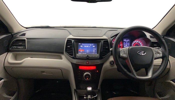 2021 Mahindra XUV300 W8 (O) 1.5 DIESEL AMT, Diesel, Automatic, 1,06,183 km, Dashboard
