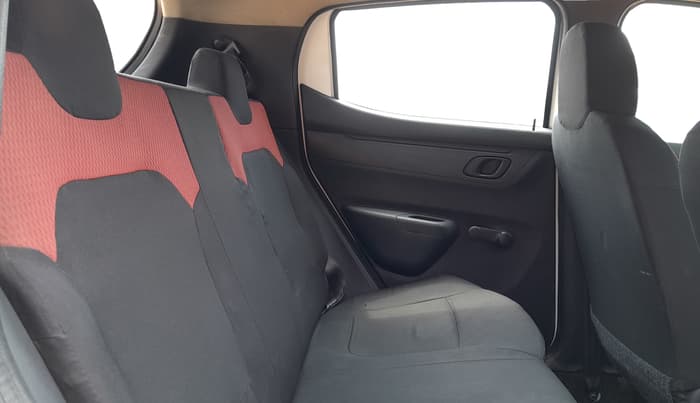 2016 Renault Kwid RXL, Petrol, Manual, 65,081 km, Right Side Rear Door Cabin