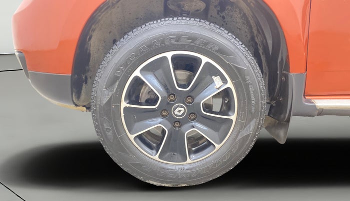 2017 Renault Duster 110 PS RXZ 4X2 AMT DIESEL, Diesel, Automatic, 1,37,469 km, Left Front Wheel