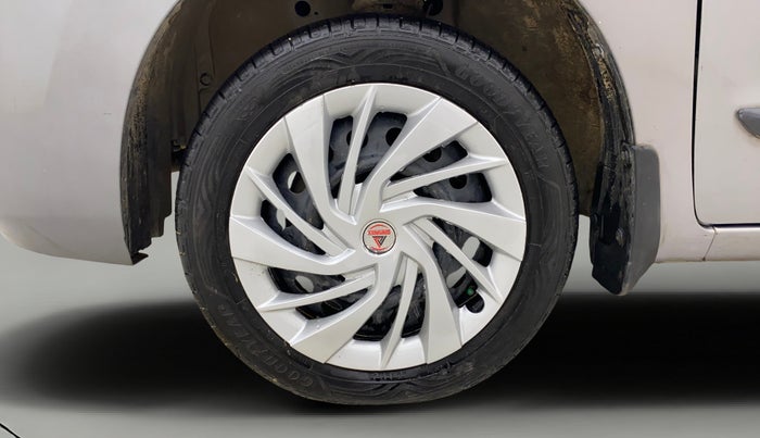 2014 Maruti Wagon R 1.0 VXI, CNG, Manual, 54,691 km, Left Front Wheel