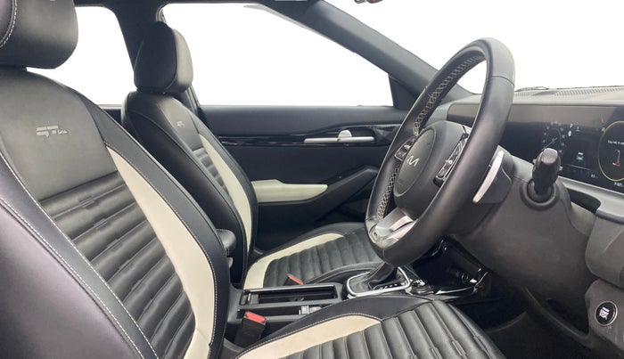 2023 KIA SELTOS  GTX Plus 1.5 Turbo Petrol DCT, Petrol, Automatic, 31,697 km, Right Side Front Door Cabin