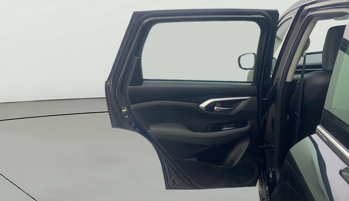 2023 Toyota URBAN CRUISER HYRYDER V HYBRID, Hybrid, Automatic, 33,241 km, LHS Rear Door