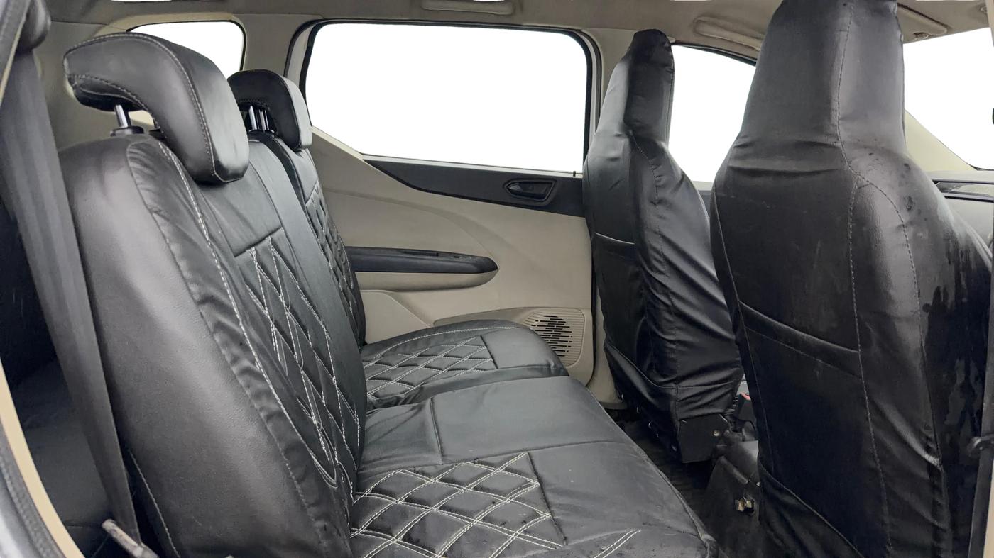 2019 Renault TRIBER RXT, Petrol, Manual, 78,680 km, Right Side Rear Door Cabin