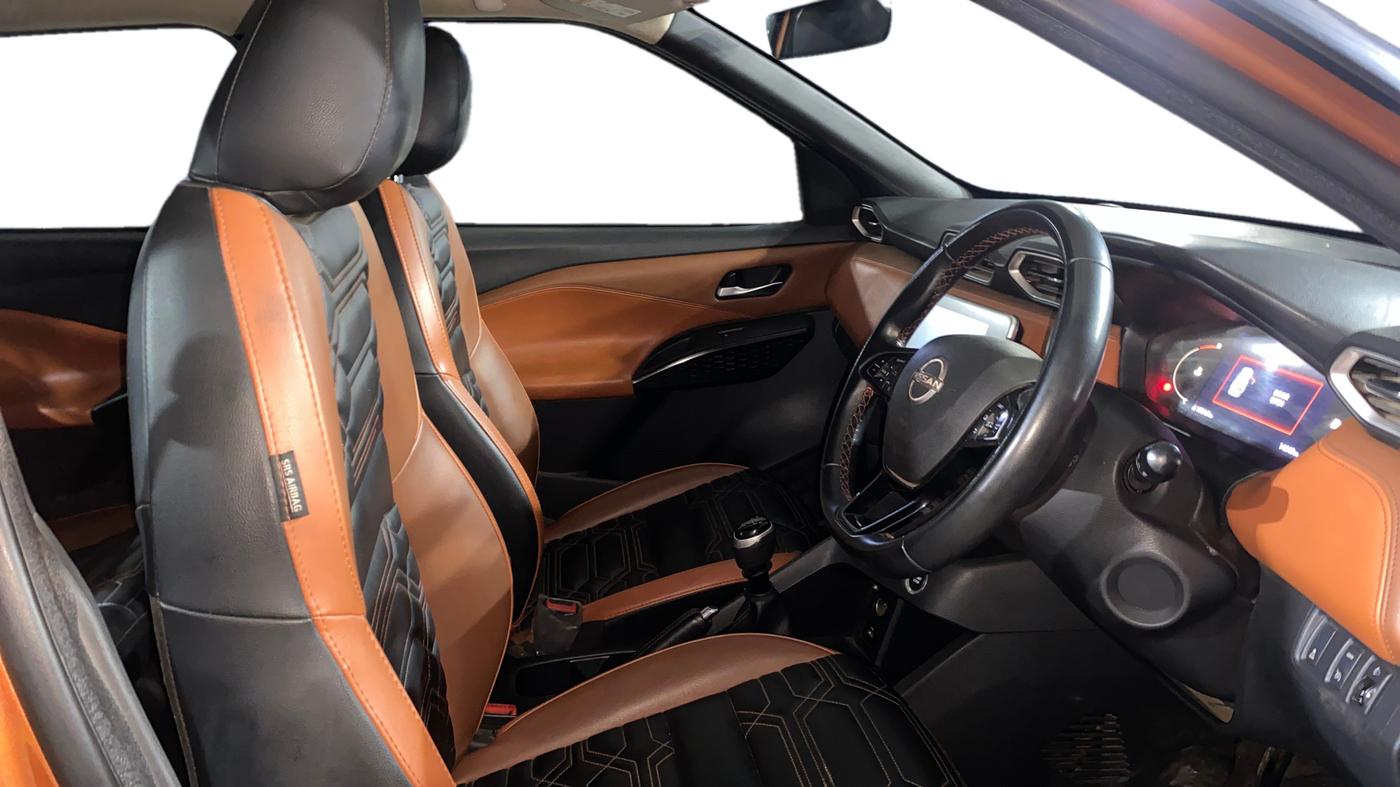 2024 Nissan MAGNITE Tekna Plus 1.0 Petrol MT, Petrol, Manual, 14,642 km, Right Side Front Door Cabin