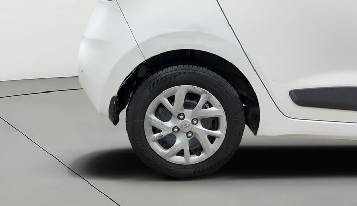 2017 Hyundai Grand i10 SPORTZ 1.2 KAPPA VTVT, Petrol, Manual, 83,853 km, Right Rear Wheel