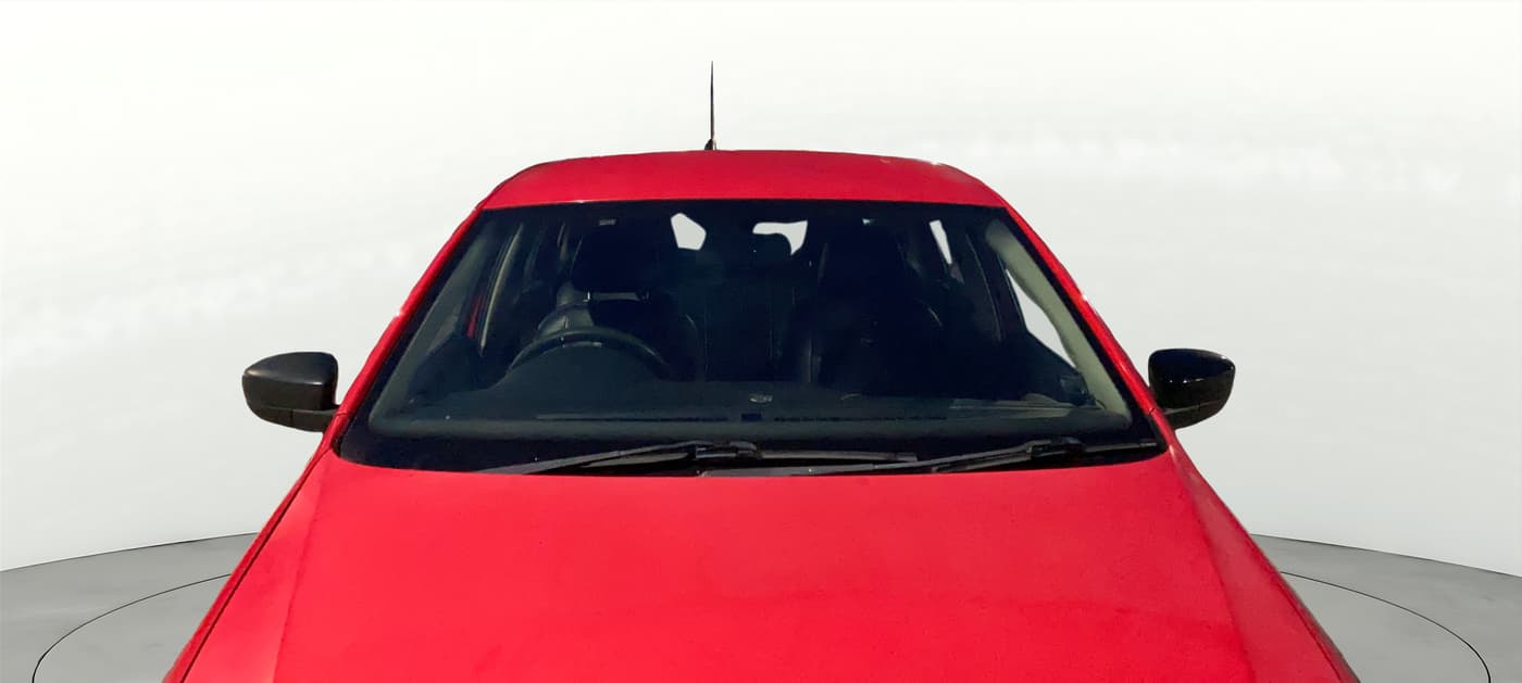 2012 Volkswagen Polo TRENDLINE 1.2L DIESEL, Diesel, Manual, 1,23,452 km, Front Windshield