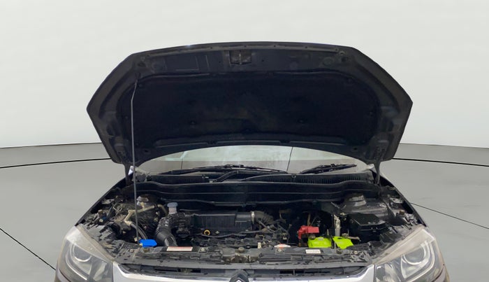 2020 Maruti Vitara Brezza LXI, Petrol, Manual, 62,298 km, Open Bonet