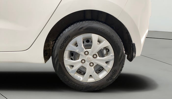 2015 Hyundai Grand i10 MAGNA 1.2 KAPPA VTVT, CNG, Manual, 1,13,214 km, Left Rear Wheel