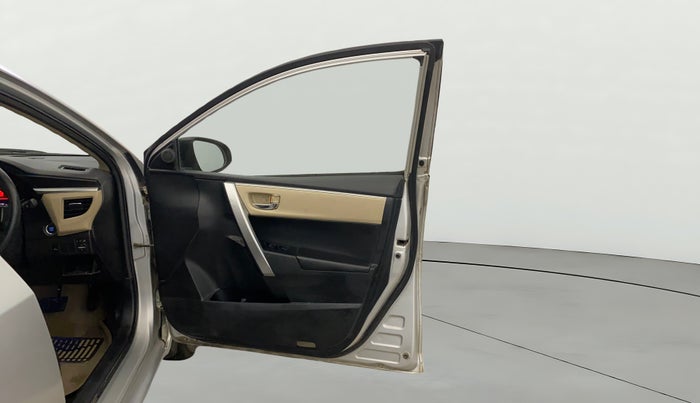 2015 Toyota Corolla Altis VL CVT PETROL, Petrol, Automatic, 81,290 km, RHS Front Door