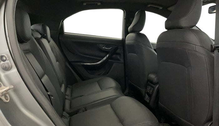 2023 Tata NEXON FEARLESS + S P MT, Petrol, Manual, 44,881 km, Right Side Rear Door Cabin