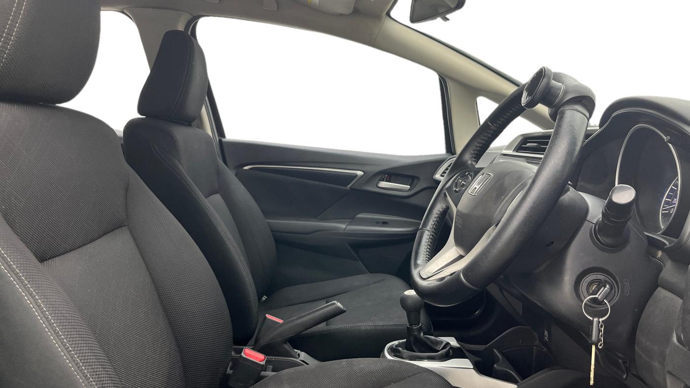 2018 Honda Jazz 1.2L I-VTEC VX, Petrol, Manual, 1,04,542 km, Right Side Front Door Cabin