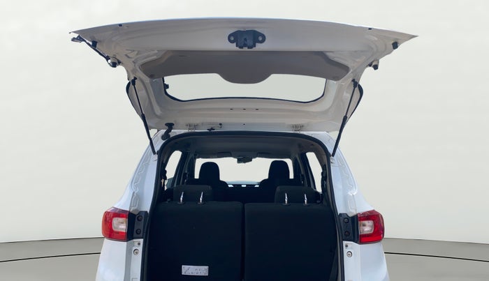 2022 Renault TRIBER RXZ, Petrol, Manual, 35,510 km, Boot Door Open