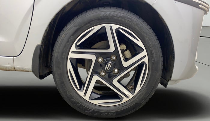 2023 Hyundai GRAND I10 NIOS ASTA AMT 1.2 KAPPA VTVT, Petrol, Automatic, 32,755 km, Right Front Wheel