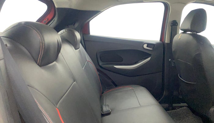 2015 Ford New Figo TREND 1.5L DIESEL, Diesel, Manual, 1,17,596 km, Right Side Rear Door Cabin