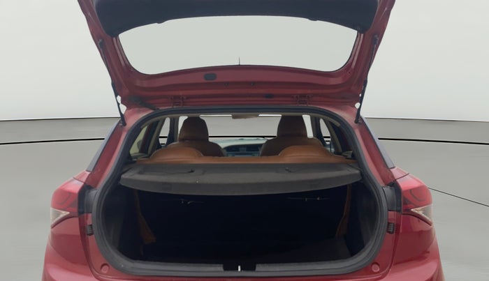 2017 Hyundai Elite i20 ASTA 1.4 CRDI, Diesel, Manual, 1,31,421 km, Boot Open Zoomed View