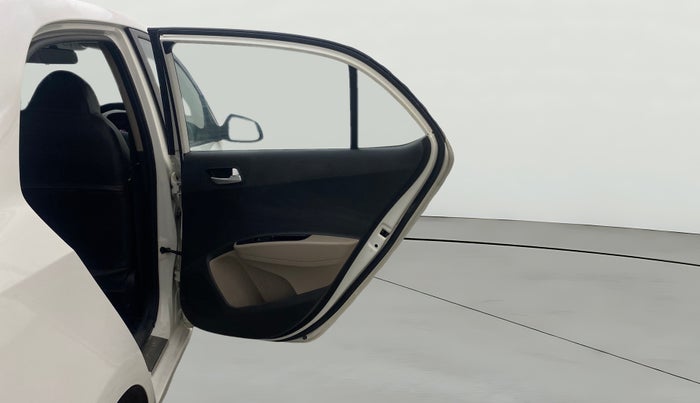 2016 Hyundai Xcent S 1.2 SPECIAL EDITION, Petrol, Manual, 74,812 km, RHS Rear Door