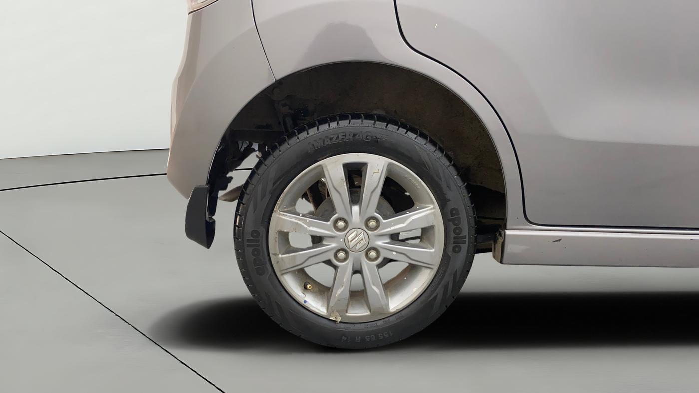 2015 Maruti Wagon R Stingray VXI, Petrol, Manual, 35,596 km, Right Rear Wheel