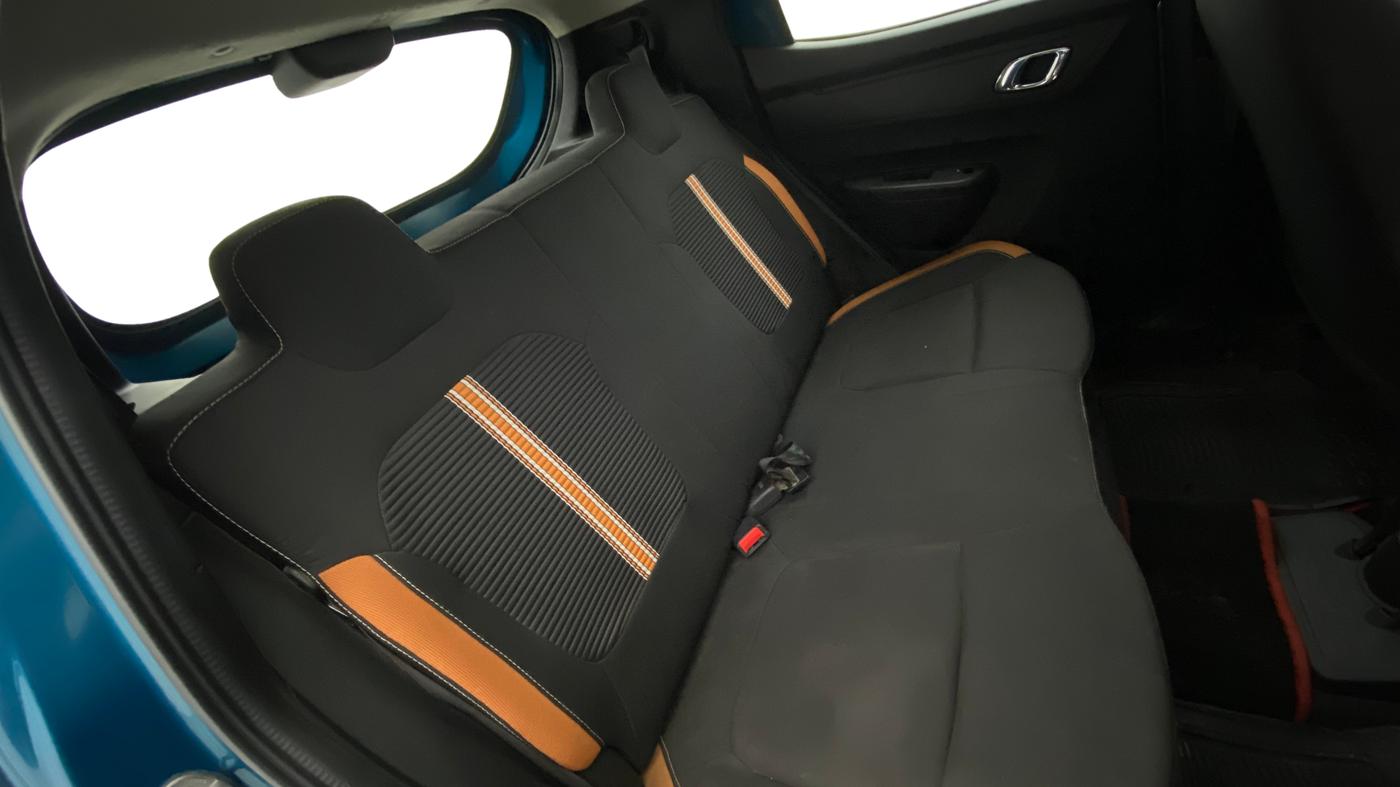 2021 Renault Kwid CLIMBER 1.0 AMT (O), Petrol, Automatic, 41,002 km, Right Side Rear Door Cabin