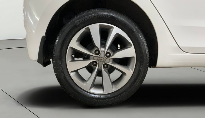 2017 Hyundai Elite i20 ASTA 1.2 DUAL TONE, Petrol, Manual, 37,046 km, Right Rear Wheel