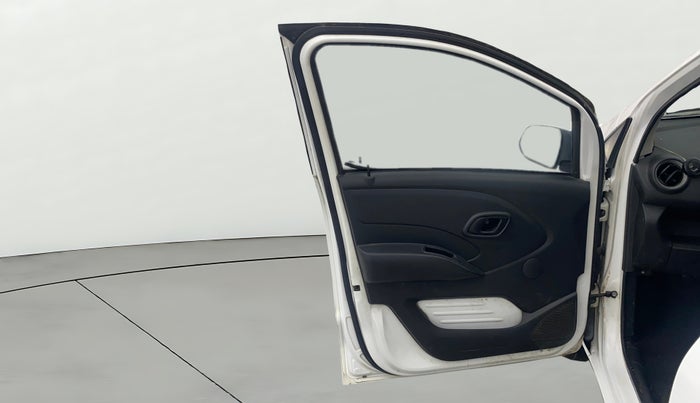 2017 Datsun Redi Go T (O), Petrol, Manual, 1,03,988 km, LHS Front Door