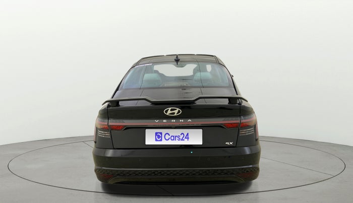 2025 Hyundai Verna SX(O) 1.5 MPI IVT , Petrol, Automatic, 5,455 km, Back/Rear